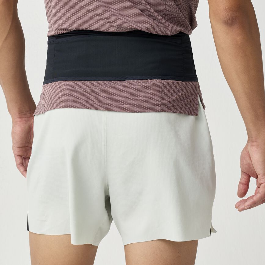 02bd491b_280545-001-mb-unisex-cascadia-running-belt-running-accessories