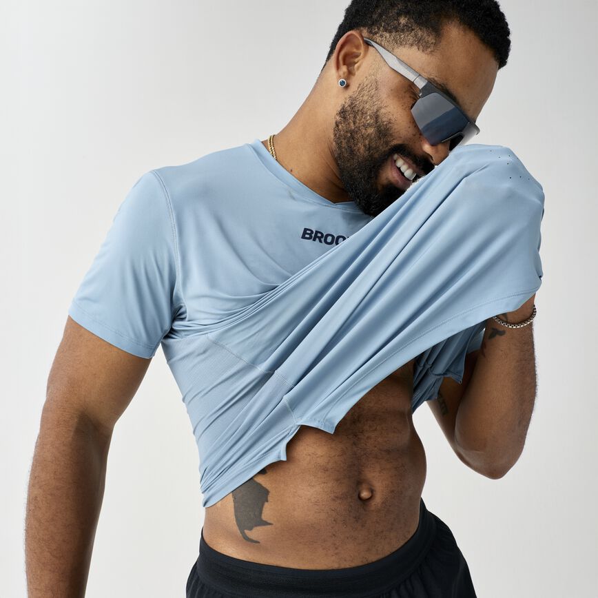 10f7a244_211610-468-mv-2-mens-dash-cooling-short-sleeve-running-tops