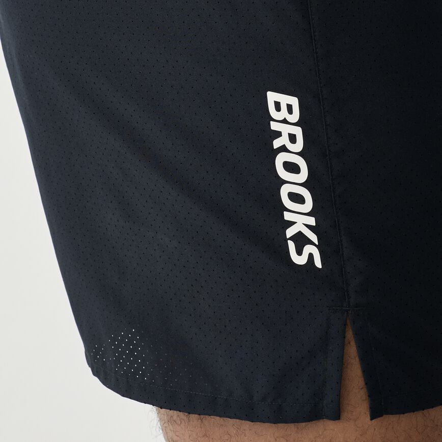 5ef30e1c_211609-001-d2-mens-dash-cooling-short-running-short