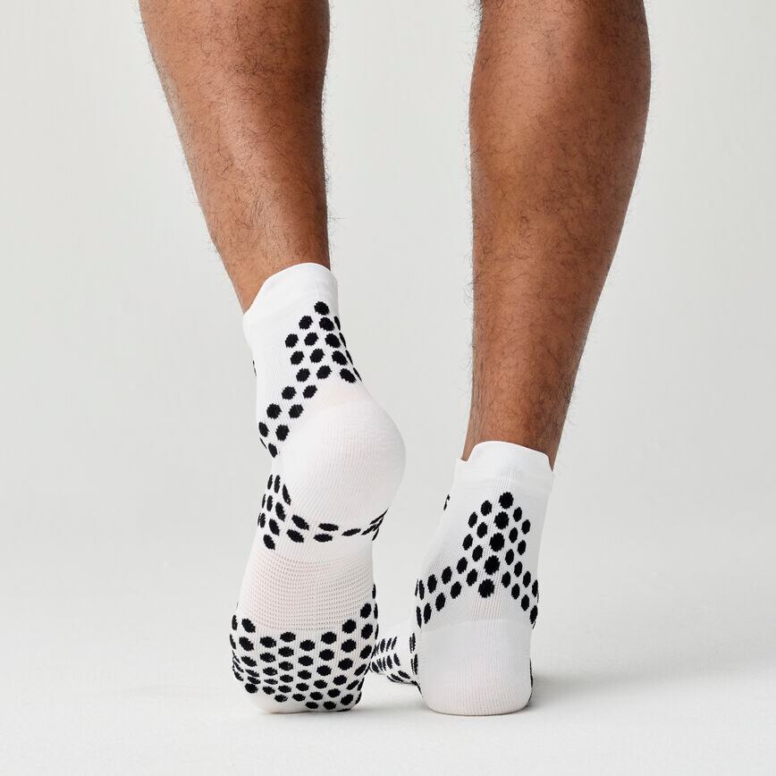 b97cc47c_280549-100-mb-unisex-glycerin-sensory-quarter-running-socks