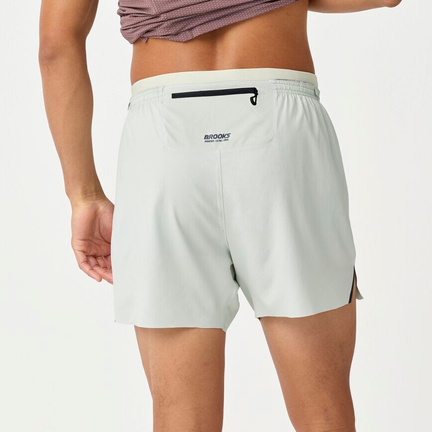 cdc63f43_211592-448-mb-mens-cascadia-short-running-short