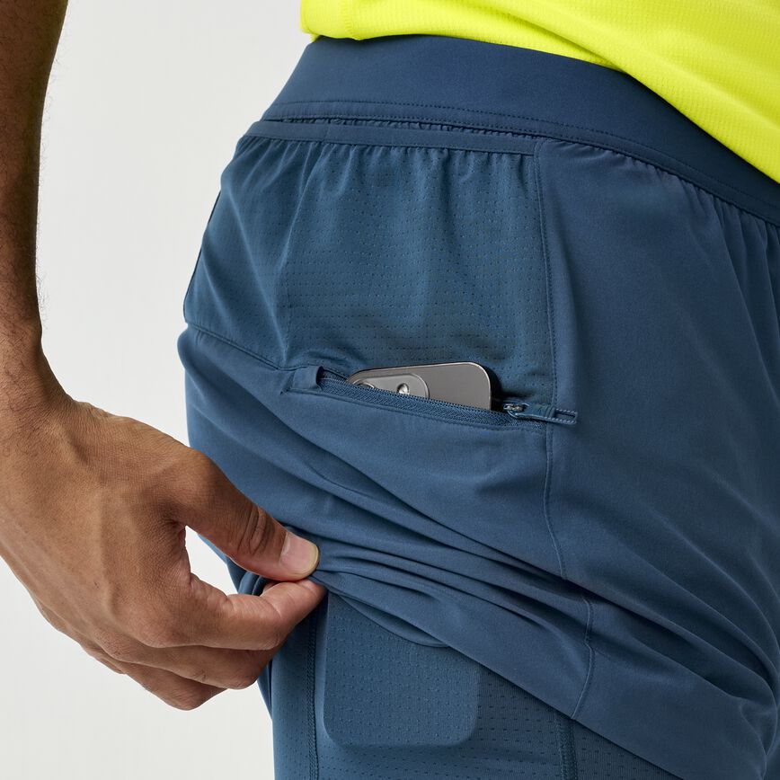 d2dfda47_211543-457-d2-mens-journey-7in-2in1-short-running-short