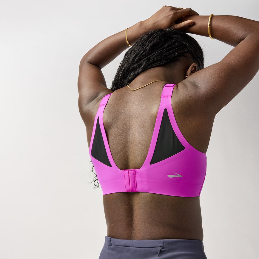 d7afed0e_350086-525-mb-dare-scoopback-womens-running-bra