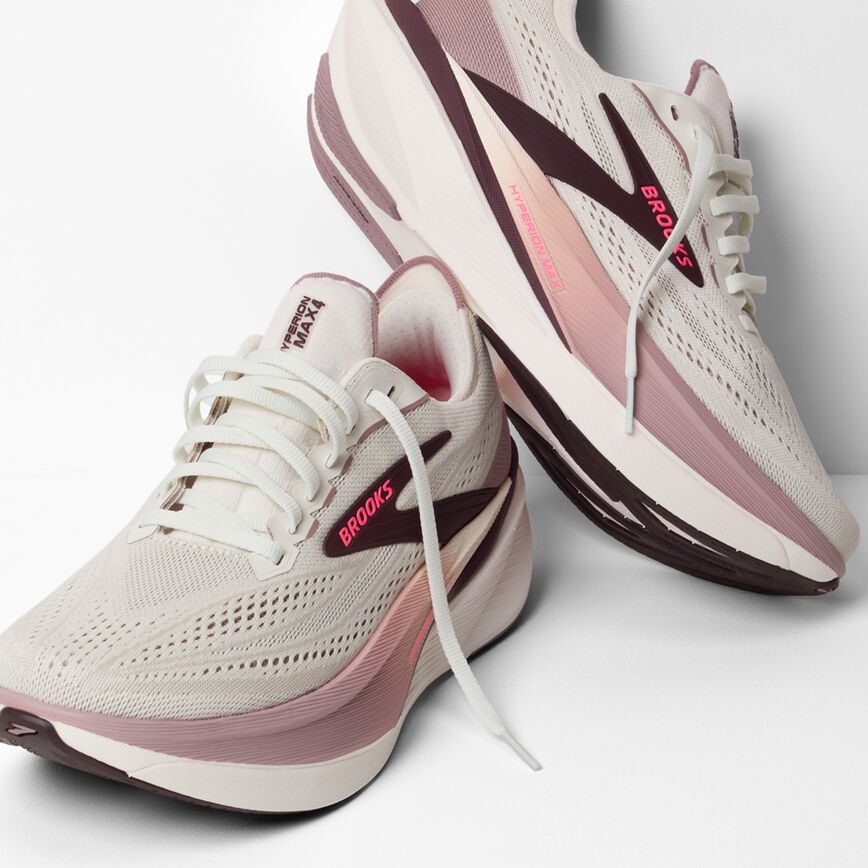 f2e80028_120487-293-y-hyperion-max-4-womens-max-cushion-road-running-shoe