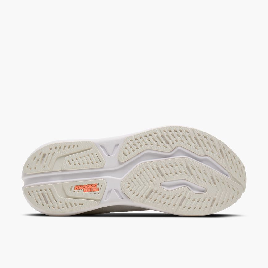 f3ad4587_120470-142-s-revel-max-womens-max-cushion-road-running-shoe